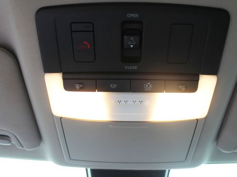 Used 2022 Nissan Altima 2.5 Platinum image 38