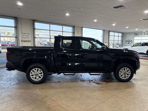 Certified 2025 Toyota Tacoma SR image 3