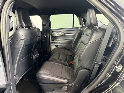 Used 2025 Ford Explorer ST-Line w/ ST-Line Street Pack AWD/4WD image 26