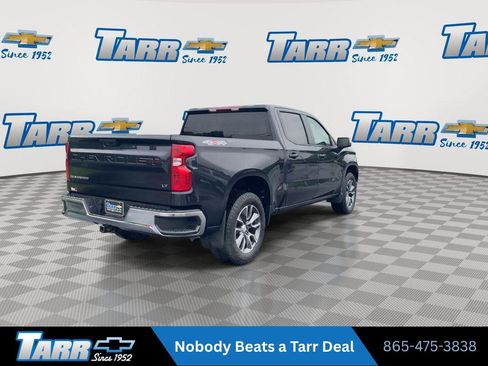 Used 2024 Chevrolet Silverado 1500 LT AWD/4WD image 8