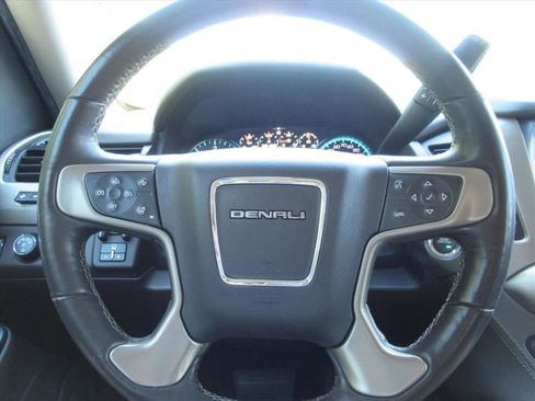 Used 2018 GMC Yukon Denali w/ Open Road Package RWD image 24
