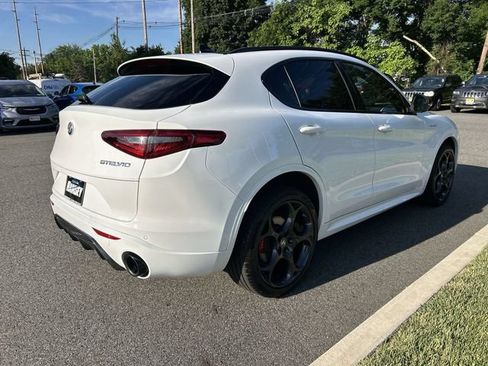 Used 2023 Alfa Romeo Stelvio Veloce AWD/4WD image 8