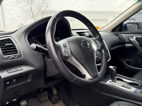 Used 2018 Nissan Altima 2.5 SR w/ SR Special Edition FWD image 10