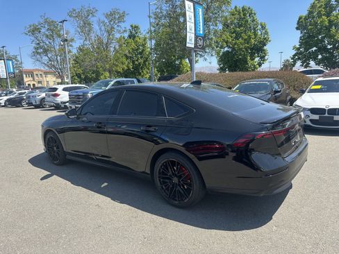 Used 2025 Honda Accord SE image 4