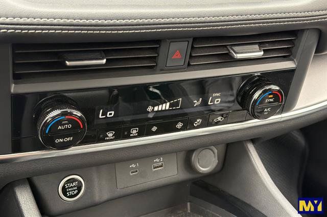 Used 2023 Nissan Rogue SV FWD image 24