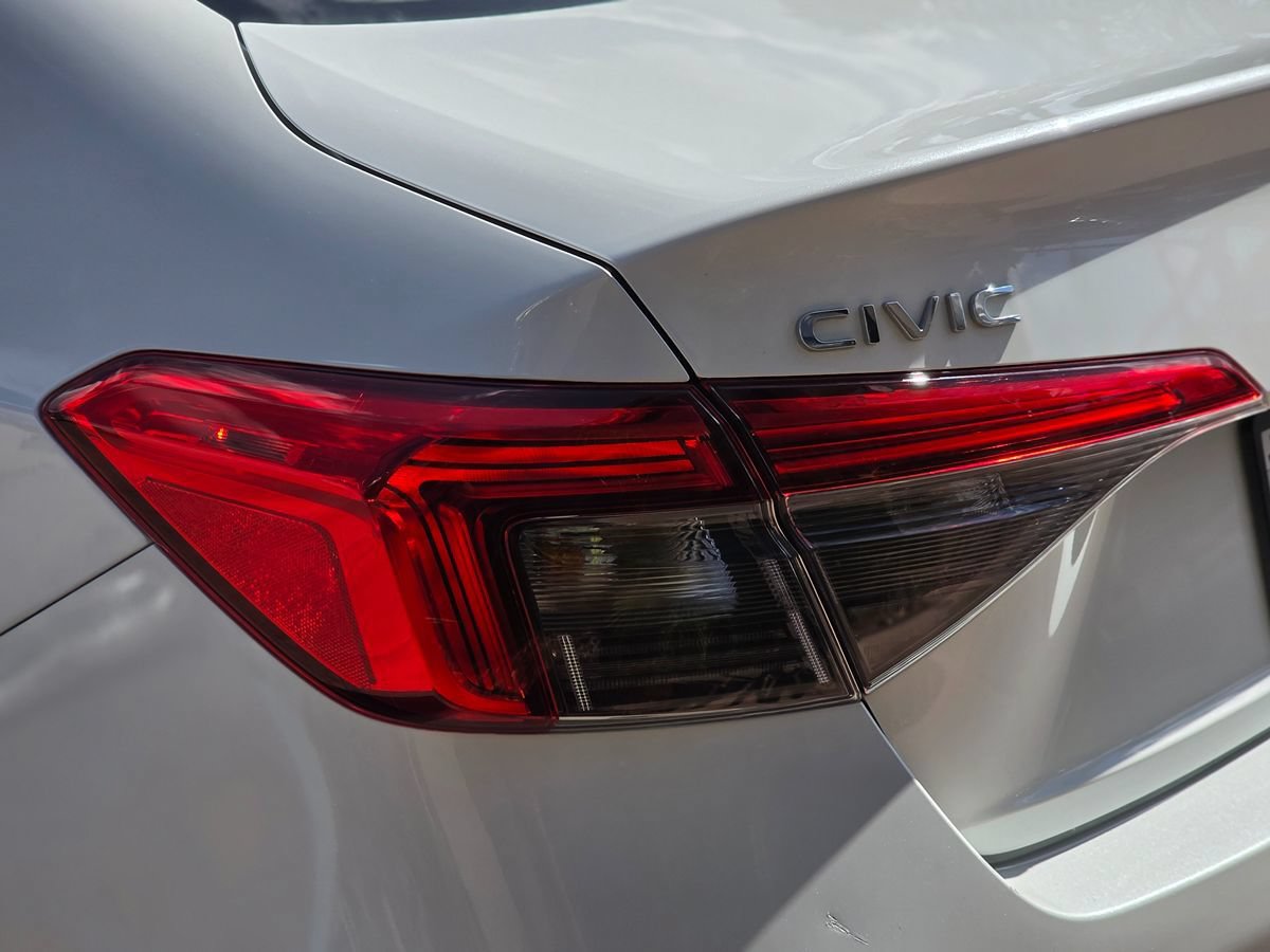 Used 2022 Honda Civic EX image 10