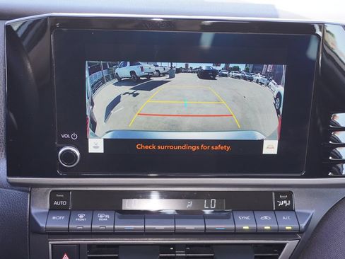 Used 2025 Toyota Camry LE FWD image 15