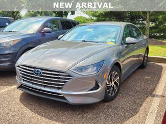 Used 2020 Hyundai Sonata Blue FWD video 1