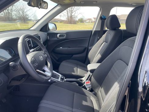 New 2026 Hyundai Venue SEL FWD image 10