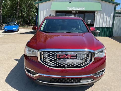Used 2018 GMC Acadia Denali w/ Technology Package AWD/4WD image 4