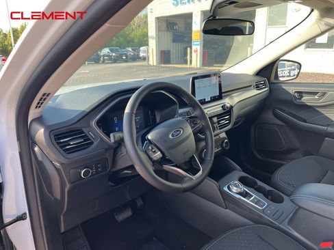 New 2025 Ford Escape Active w/ Cold Weather Package image 34