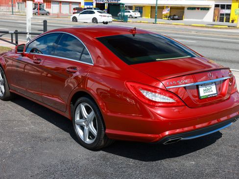 Used 2014 Mercedes-Benz CLS 550 4MATIC image 10