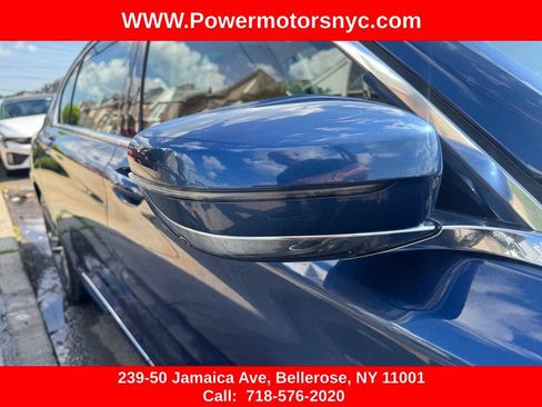 Used 2022 BMW 750Li xDrive AWD/4WD image 11