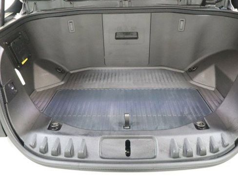 Used 2025 Ford F150 Lightning XLT image 27