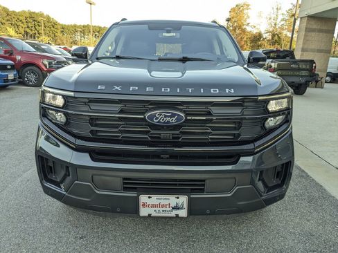 Certified 2025 Ford Expedition Max Active image 10