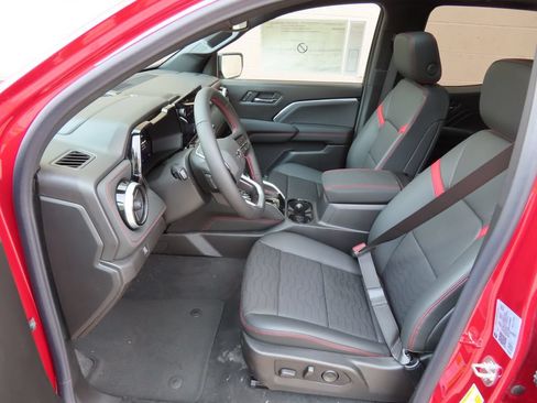 New 2026 Chevrolet Colorado Z71 w/ Technology Package AWD/4WD image 22