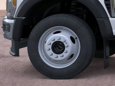 New 2025 Ford F550 4x4 SuperCab Super Duty image 19