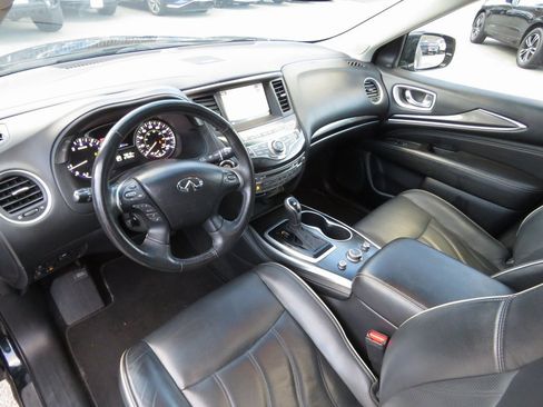 Used 2019 INFINITI QX60 Luxe w/ Essential Package image 12