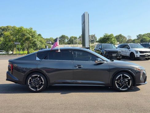 Used 2025 Kia K4 GT-Line w/ GT-Line Sunroof Package FWD image 3