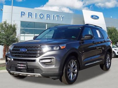 Certified 2022 Ford Explorer XLT w/ Equipment Group 202A