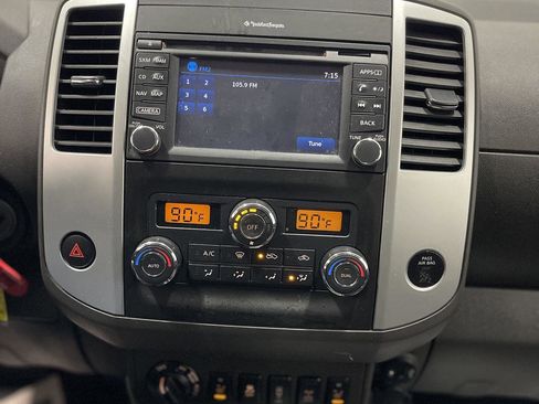 Used 2019 Nissan Frontier PRO-4X image 23