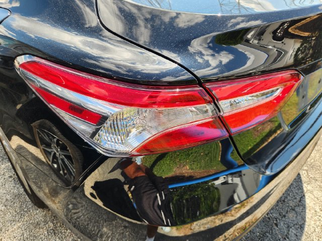 Used 2018 Toyota Camry LE FWD image 6