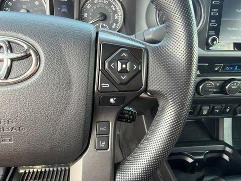 Used 2022 Toyota Tacoma TRD Sport w/ TRD Premium Sport Package AWD/4WD image 27