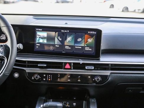 New 2026 Kia Sorento LX FWD image 15