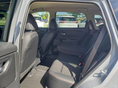 Certified 2025 Nissan Rogue SV AWD/4WD image 19