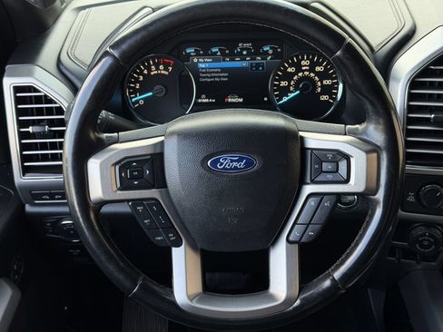 Used 2019 Ford F150 Platinum w/ Equipment Group 701A Luxury AWD/4WD image 14