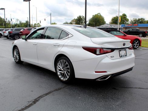 Used 2020 Lexus ES 350 w/ Luxury Package image 7