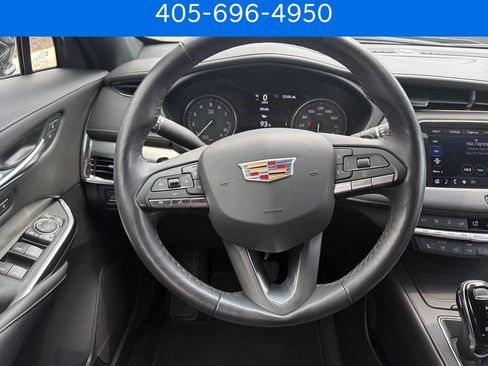 Used 2023 Cadillac XT4 Premium Luxury w/ Technology Package FWD image 18