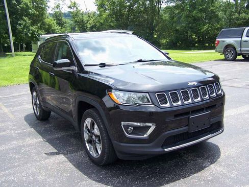 Used 2018 Jeep Compass Limited image 2
