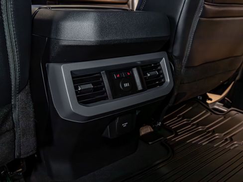 Used 2025 Ford F350 Lariat w/ Lariat Ultimate Package image 20