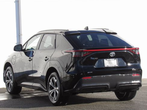 Certified 2024 Toyota bZ4X XLE image 5