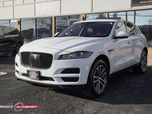 Used 2019 Jaguar F-PACE Premium image 3