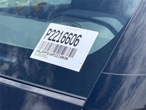 Used 2023 Land Rover Defender 130 SE image 24