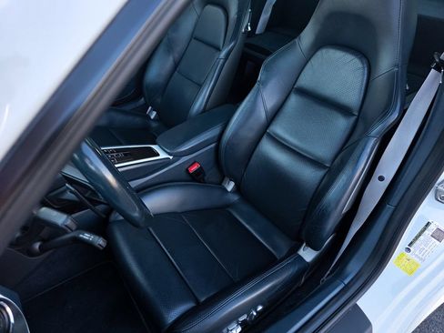 Used 2017 Porsche 911 Carrera 4S AWD/4WD image 20