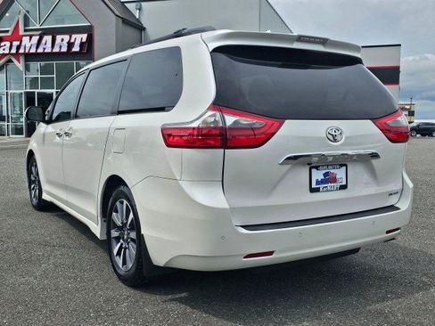 Used 2020 Toyota Sienna Limited FWD image 5