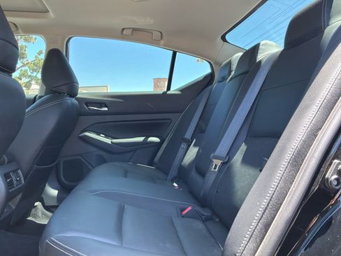 Used 2023 Nissan Altima 2.5 SL FWD image 18