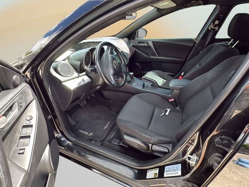 Used 2012 MAZDA MAZDA3 i Touring FWD image 17