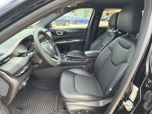 New 2026 Jeep Compass Latitude AWD/4WD image 5