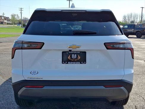 Used 2025 Chevrolet Equinox LT w/ Safety and Technology Package FWD image 23