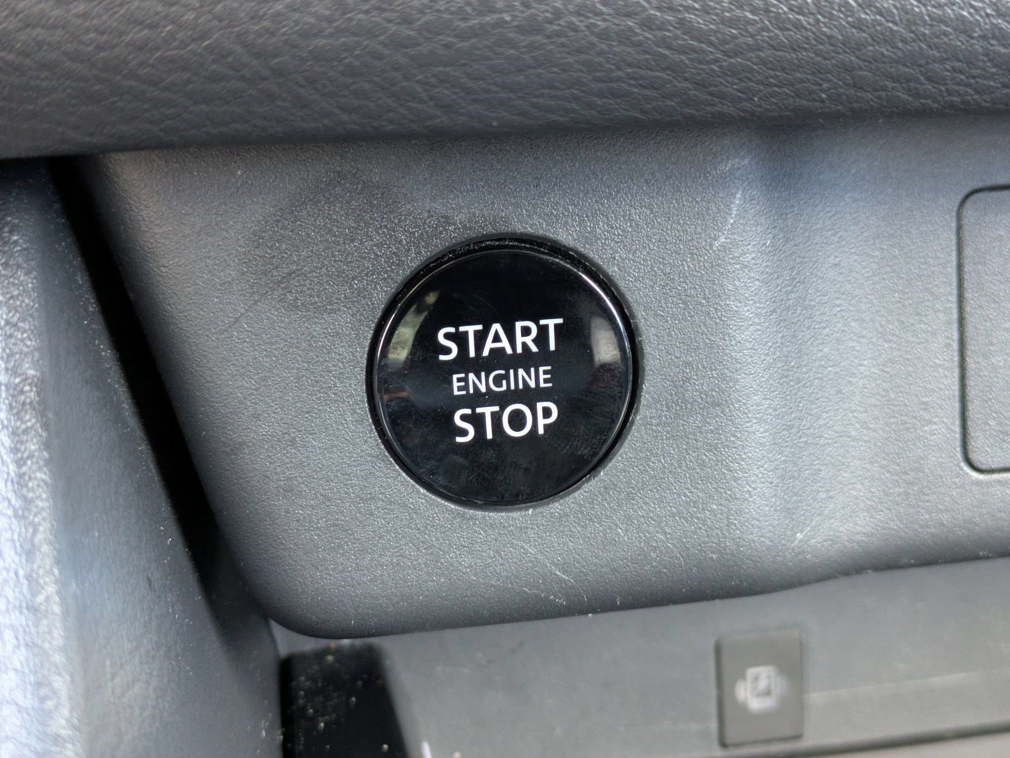 Certified 2026 Nissan Rogue SL AWD/4WD image 29