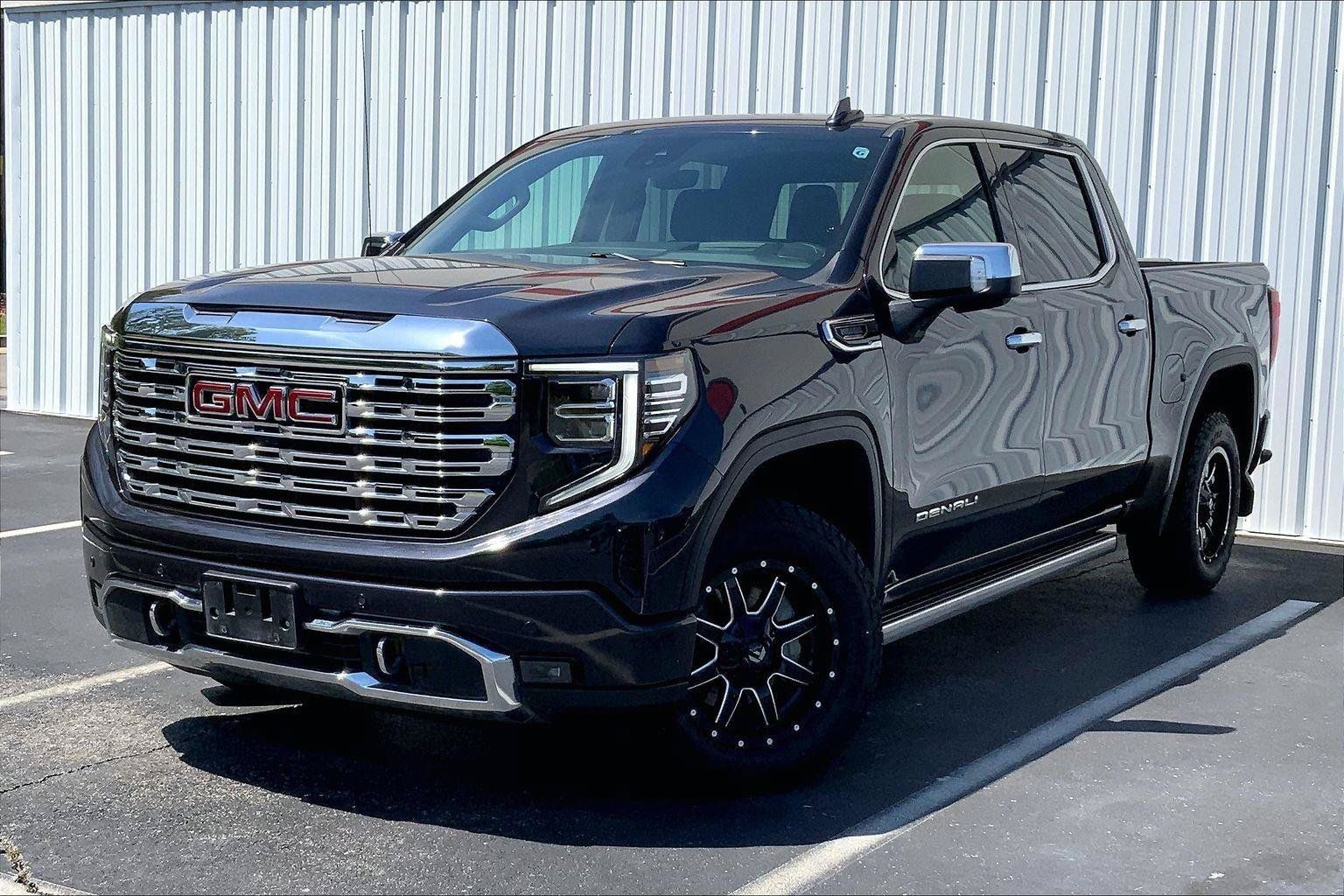 Used 2024 GMC Sierra 1500 Denali AWD/4WD image 1