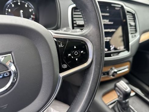 Used 2022 Volvo XC90 T6 Momentum w/ Advanced Package image 21