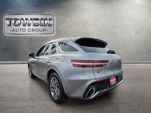 Used 2022 Genesis GV70 2.5T w/ Advanced Package AWD/4WD image 6