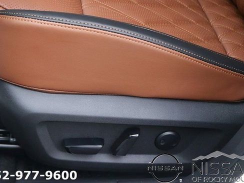 New 2026 Nissan Rogue Platinum w/ Platinum Premium Package AWD/4WD image 17