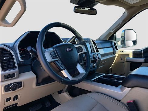 Used 2021 Ford F250 Lariat w/ Lariat Ultimate Package image 9