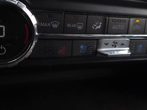 Used 2021 Ford F150 Lariat image 21